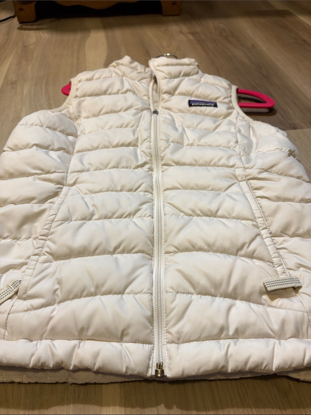 Patagonia Girls' Cream Quilted Puffer Vest size 7-8
